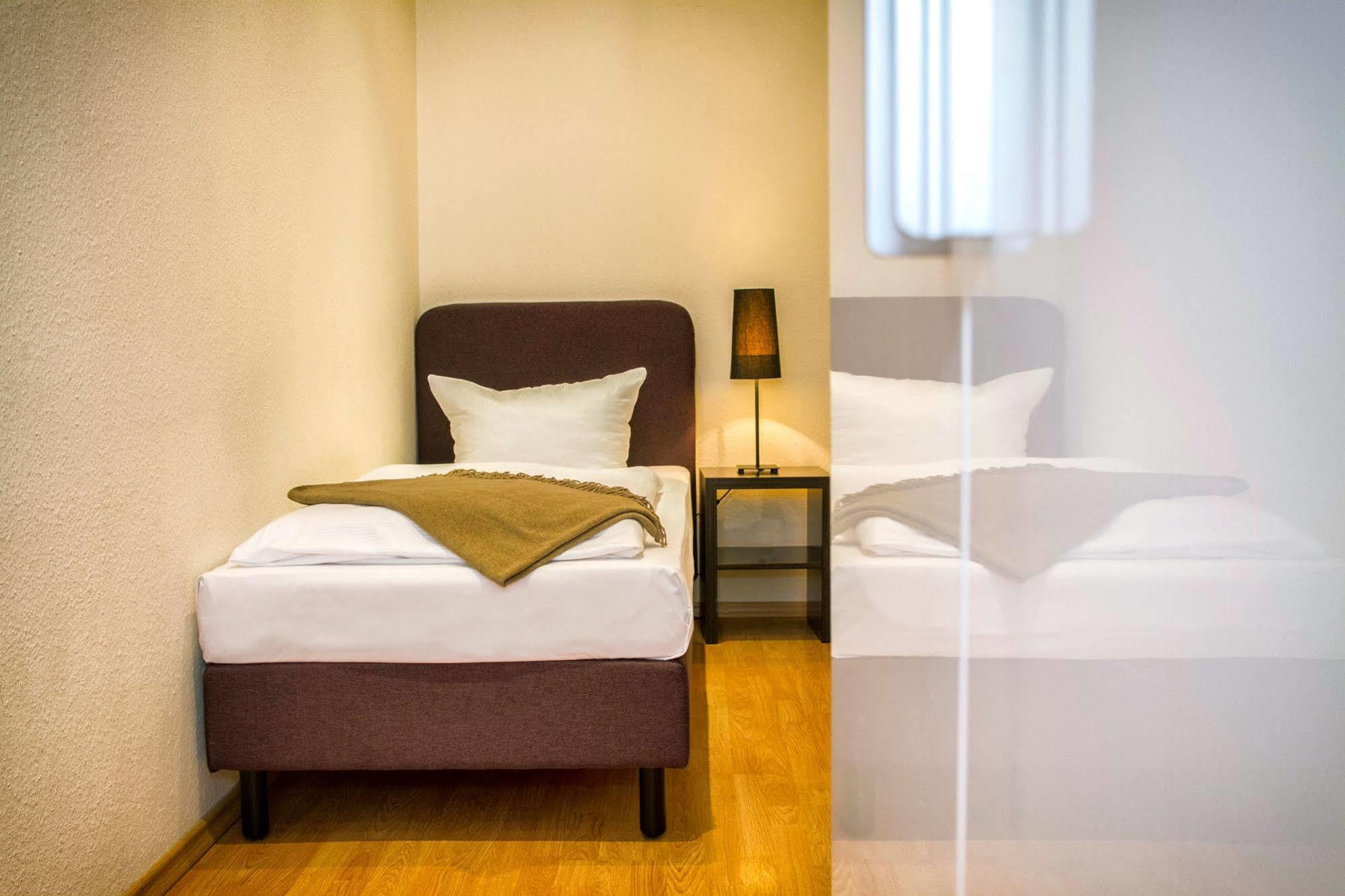 Aparthotel am Zwinger Dresden Buitenkant foto